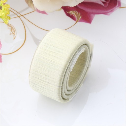 Accessoire pour créer un chignon