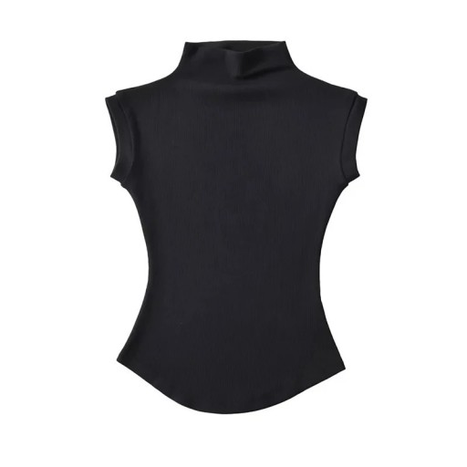 Ærmeløs dame-T-shirt med rullekrave. Elegant top med høj krave. Slim fit. Moderigtig bluse til arbejde og aften.
