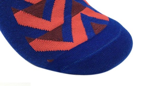 Ανδρικές μακριές πολύχρωμες κάλτσες