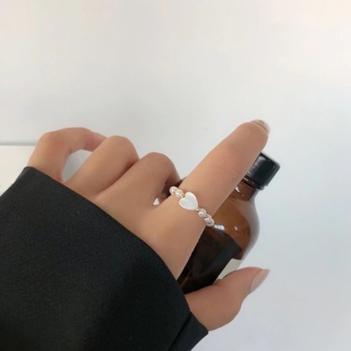 Anel feminino com pérolas D2434