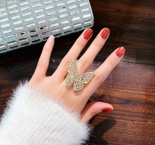 Anillo de mujer con mariposa D2597