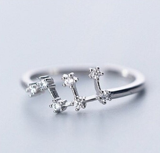 Anillo de mujer con signo del zodiaco