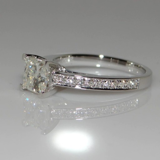 Anillo de mujer D864
