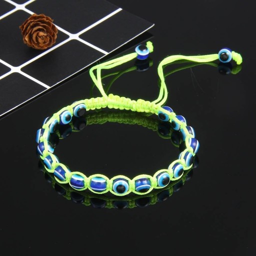 Armband van touw met kralen