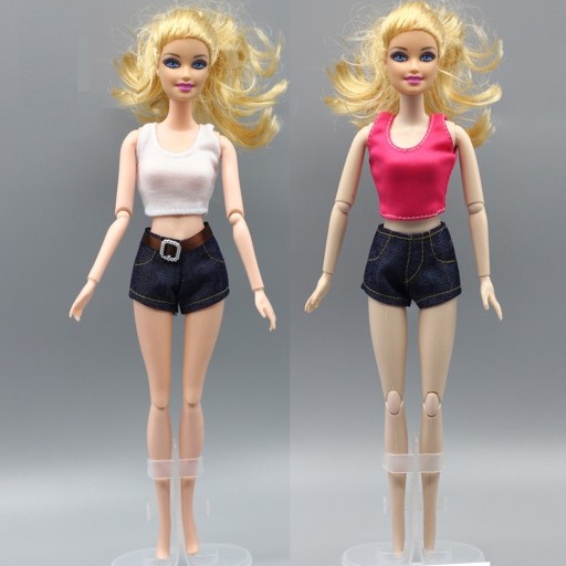 Asu Barbie-topille ja shortseille