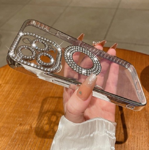 Átlátszó borító gyémántokkal iPhone 15 Pro Max készülékhez