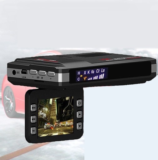Aufzeichnende Autokamera mit Radarerkennung