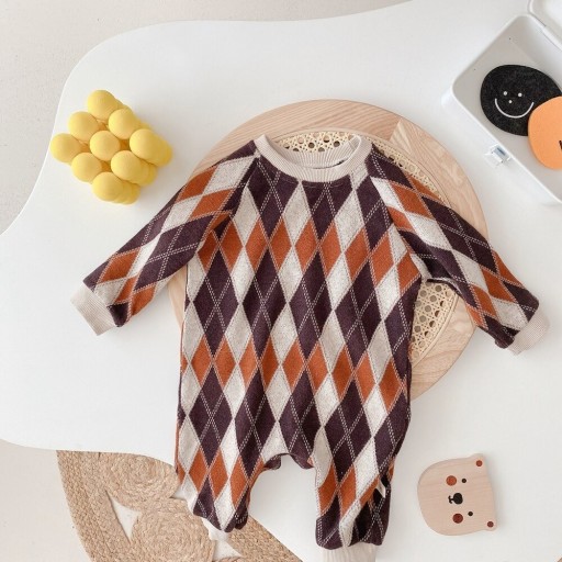 Baby strikket heldragt T2659