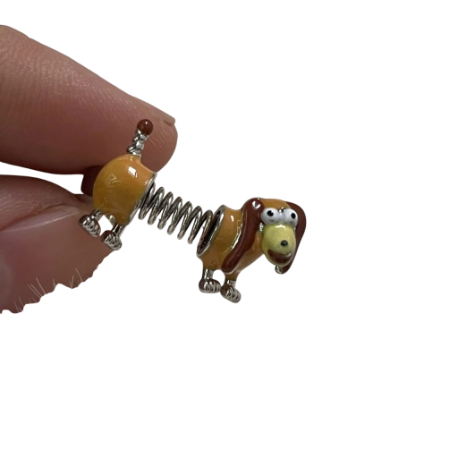 Bague à ressort pour femme en forme de teckel Taille ajustable Alliage d'aluminium Acier inoxydable Bijou pour les amoureux des chiens Bijou stylé