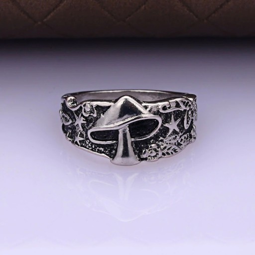 Bague avec champignon