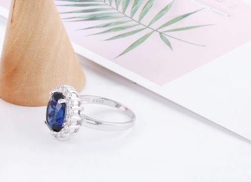 Bague femme avec zircon D872