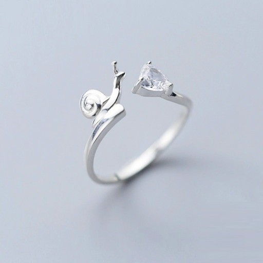 Bague pour femme avec escargot