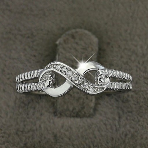 Bague pour femme avec un infini D2443