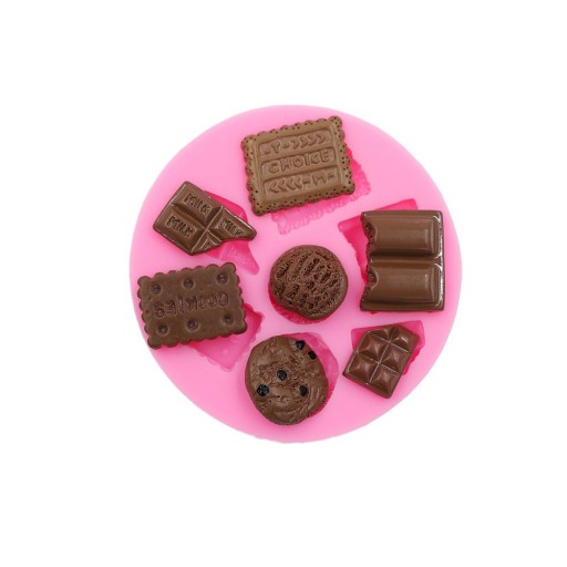 Biscuiți din mucegai din silicon și ciocolată