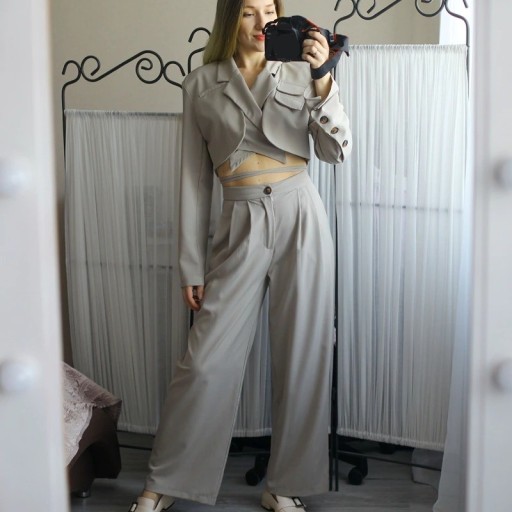 Blazer corto da donna e pantaloni A3069