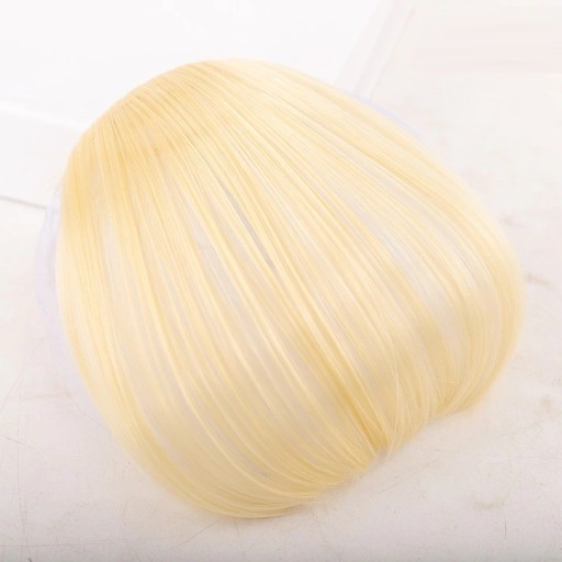 Blondt pandehår med klip