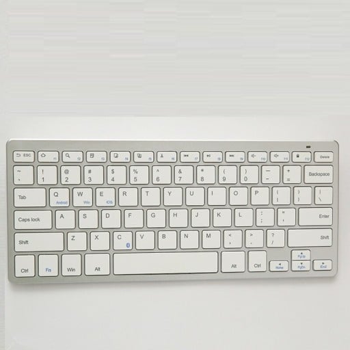 Bluetooth billentyűzet vezeték nélküli kompakt numerikus rész nélkül Membrán billentyűk AAA elemmel Ezüst műanyag Méretek 28,5 x 12,1 x 2,1 cm