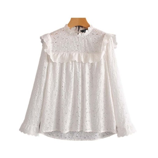 Blusa blanca perforada