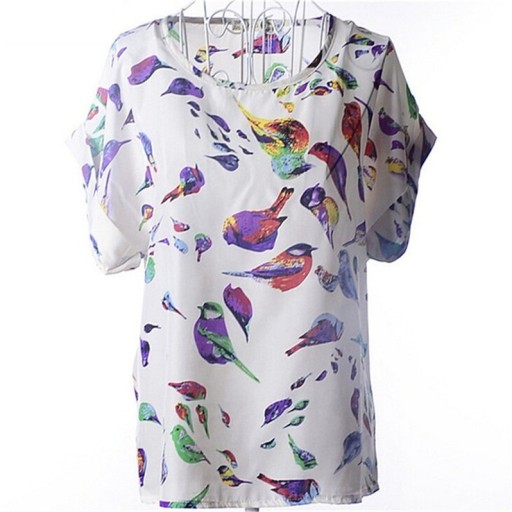 Blusa de mujer con pájaros de colores