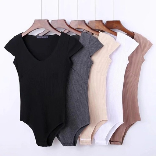 Body feminino com mangas curtas B719