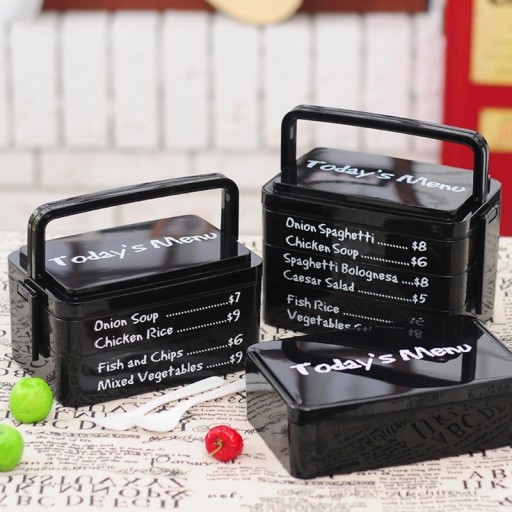 Boîte à déjeuner avec inscriptions