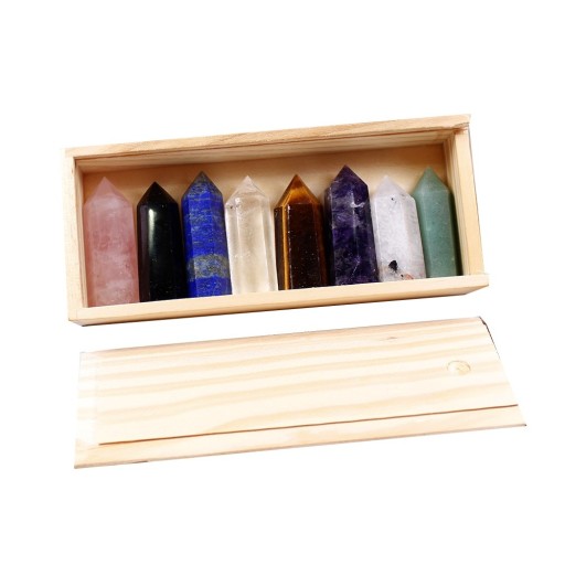 Boîte avec des minéraux naturels