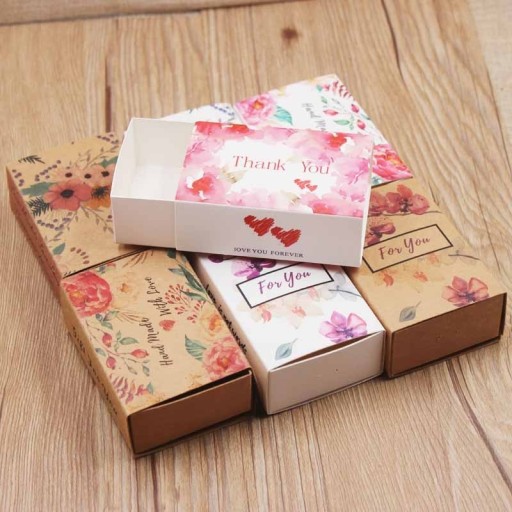 Boîte cadeau 20 pièces C644