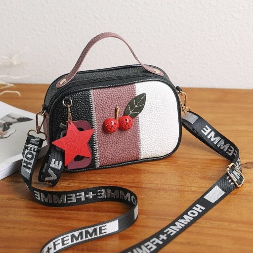 Bolsa de senhora com cerejas