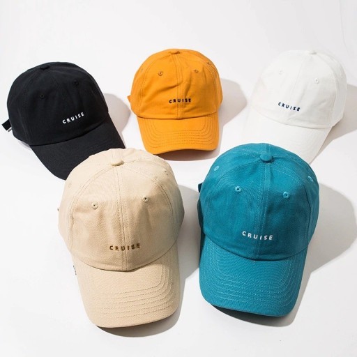 Boné com inscrição T66