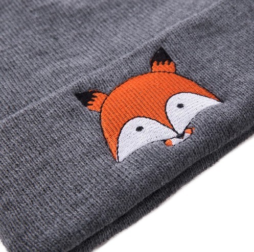 Bonnet d'enfant avec renard J2455