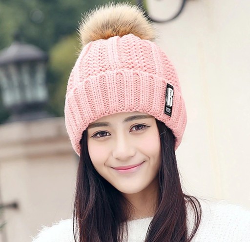 Bonnet en tricot pour femme avec pompon J2803