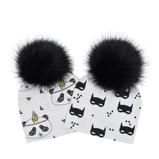Bonnet pour enfants avec pompon en fourrure Stacey