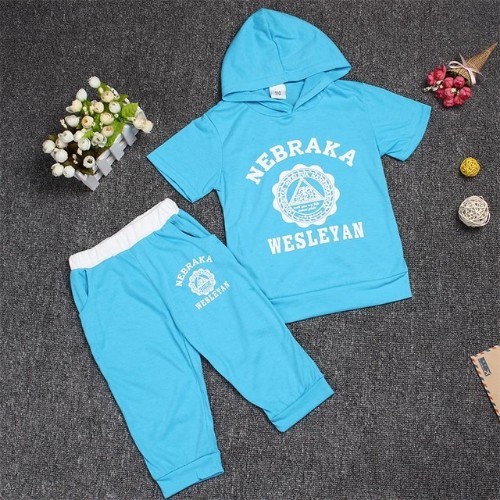 Børne sommersæt - T-shirt og bukser - Lyseblå