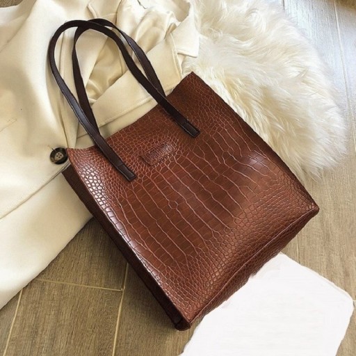 Borsa da donna con motivo pelle di serpente M978