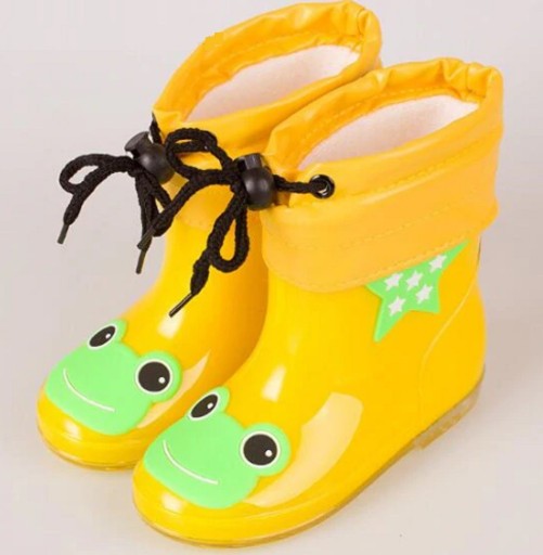Botas aislantes para niños con animales.