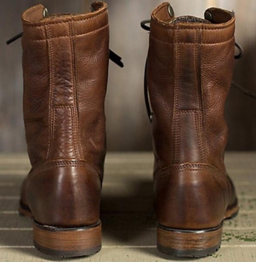 Botas de couro para homem com atacadores