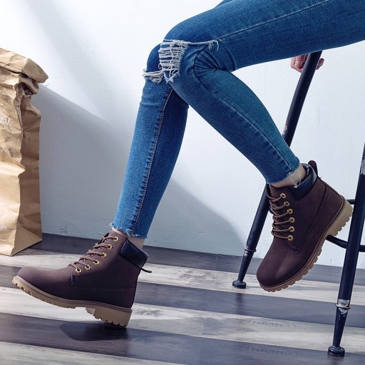 Bottes à chevilles pour femmes J3115