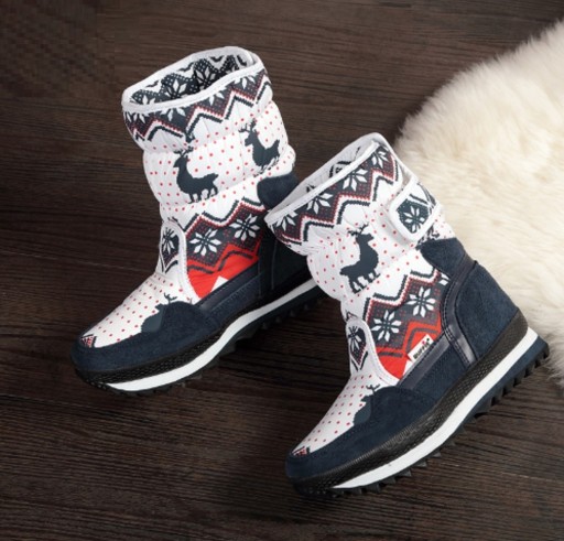 Bottes d'hiver pour enfants avec un renne