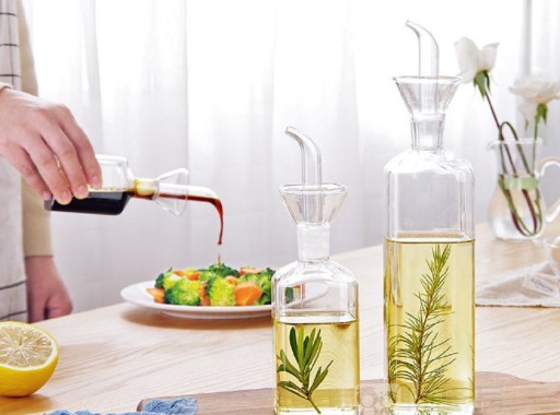 Bottiglia di vetro per olio