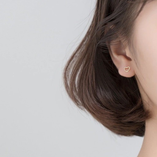 Boucles d'oreilles à clou en forme de cœur G646