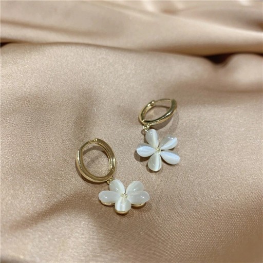Boucles d'oreilles circulaires pour femmes avec fleur G828
