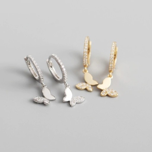 Boucles d'oreilles circulaires pour femmes avec papillon