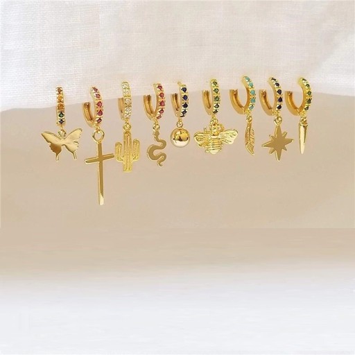 Boucles d'oreilles créoles pour femmes avec pendentif