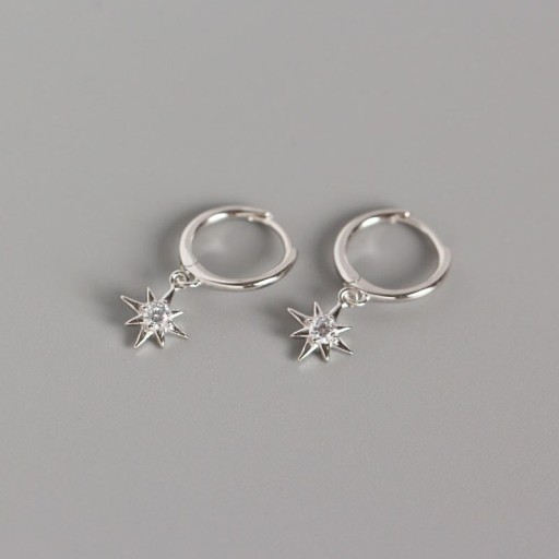 Boucles d'oreilles pour femmes avec des étoiles
