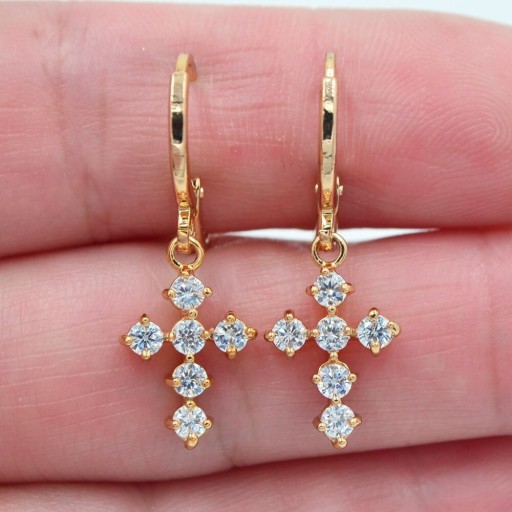 Boucles d'oreilles rondes pour femmes avec croix