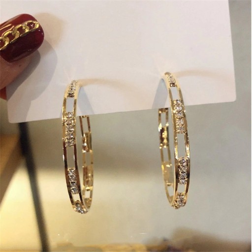 Boucles d'oreilles rondes pour femmes avec pierres