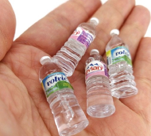 Bouteille pour poupées 4 pièces