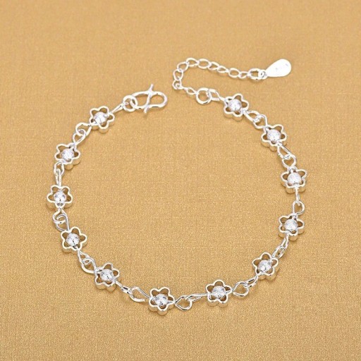 Bracciale da donna con perle e fiori