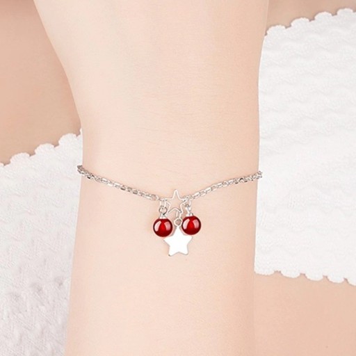 Bracelet en chaîne pour femmes avec étoiles H137