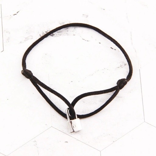 Bracelet en cordon avec verrou